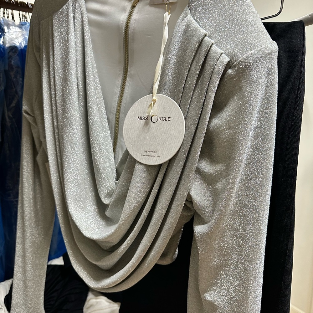 MISIRCLE Silver Drape Blouse